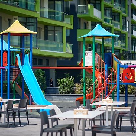 Crazy Sea View 2Br Apartment Spa Pools Resort- Parking Mamaia Dış mekan fotoğraf