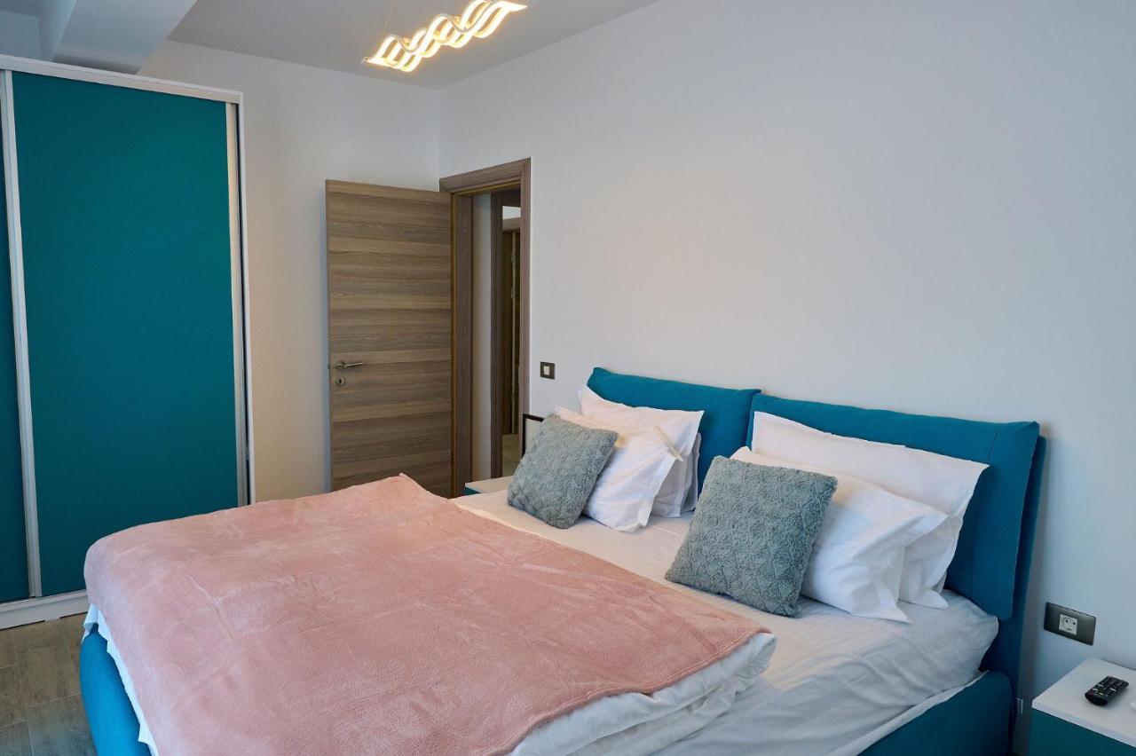 Crazy Sea View 2Br Apartment Spa Pools Resort- Parking Mamaia Dış mekan fotoğraf