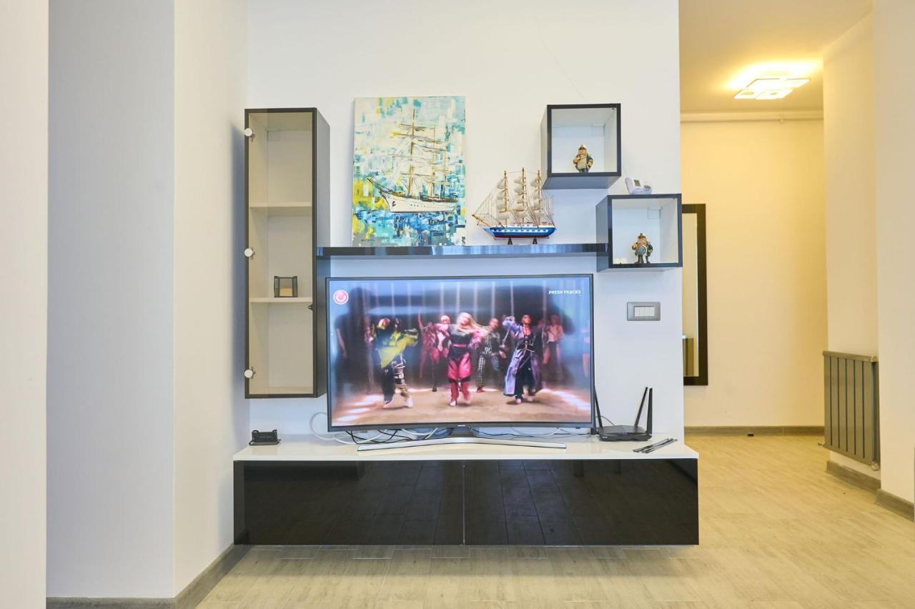 Crazy Sea View 2Br Apartment Spa Pools Resort- Parking Mamaia Dış mekan fotoğraf