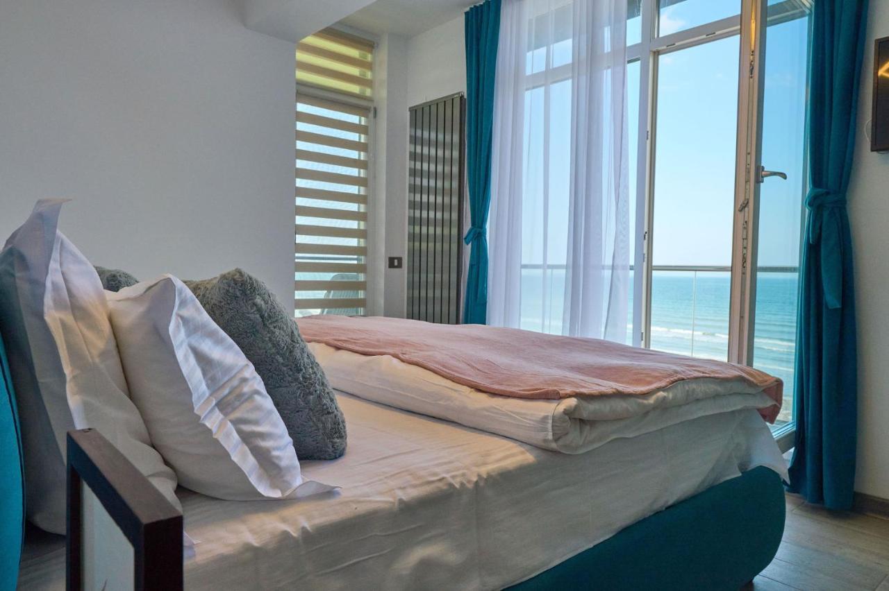 Crazy Sea View 2Br Apartment Spa Pools Resort- Parking Mamaia Dış mekan fotoğraf