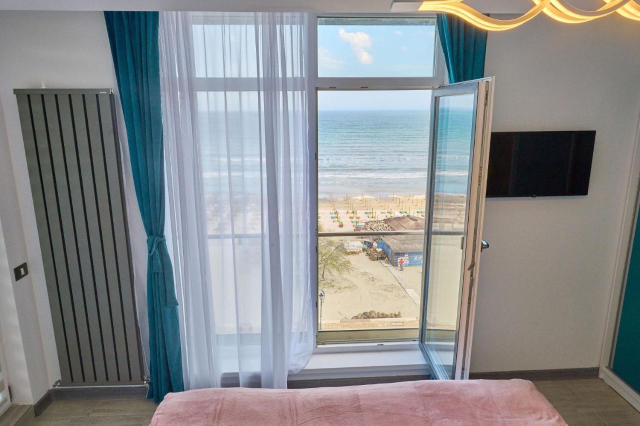 Crazy Sea View 2Br Apartment Spa Pools Resort- Parking Mamaia Dış mekan fotoğraf