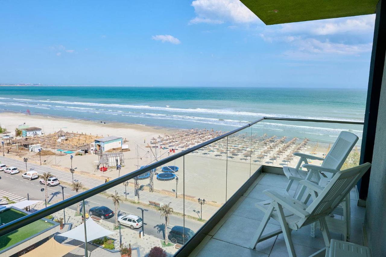 Crazy Sea View 2Br Apartment Spa Pools Resort- Parking Mamaia Dış mekan fotoğraf