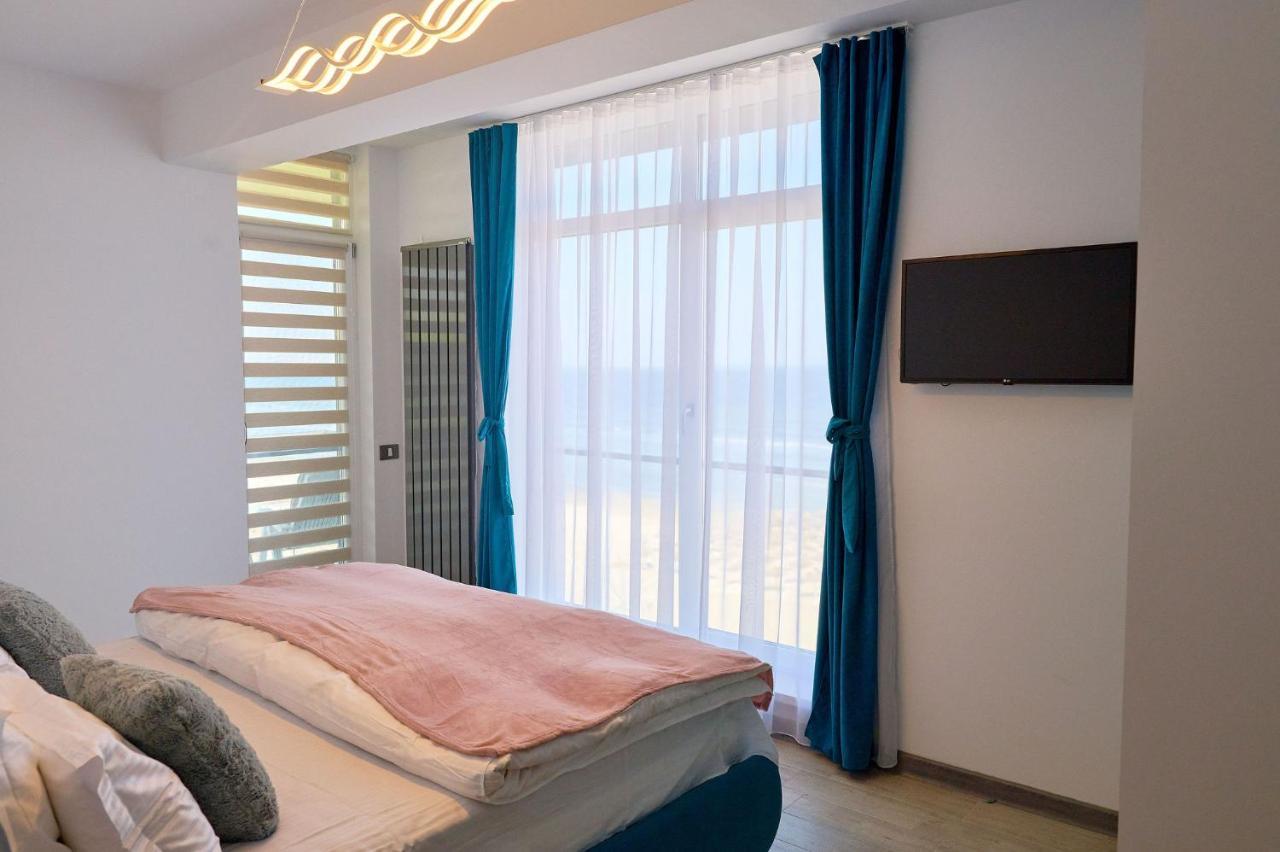 Crazy Sea View 2Br Apartment Spa Pools Resort- Parking Mamaia Dış mekan fotoğraf